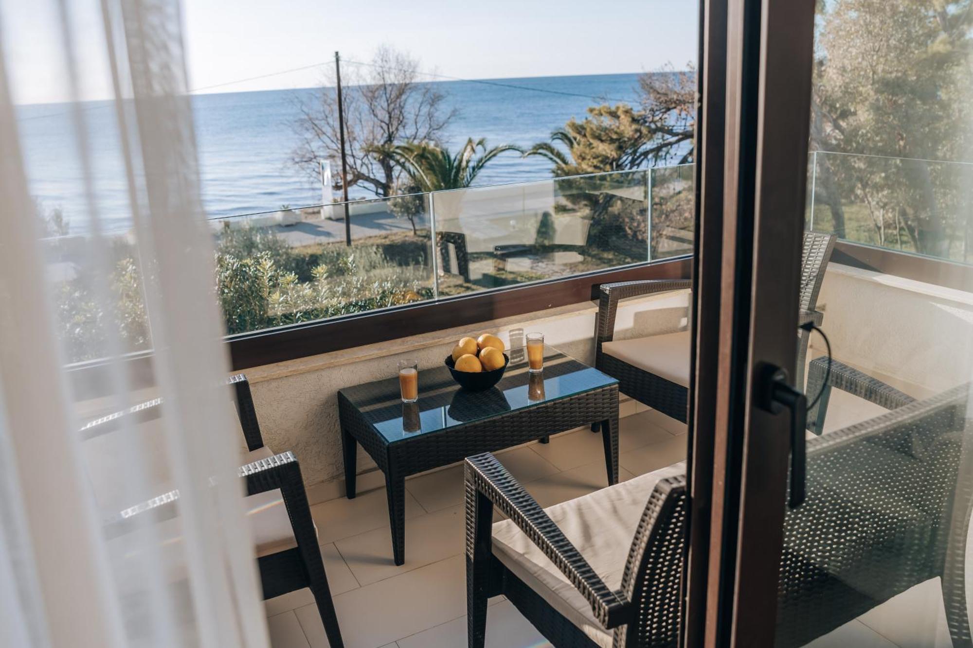 Apartments Kuce Lekovica Beach & Snack Bar- Bistro Εξωτερικό φωτογραφία