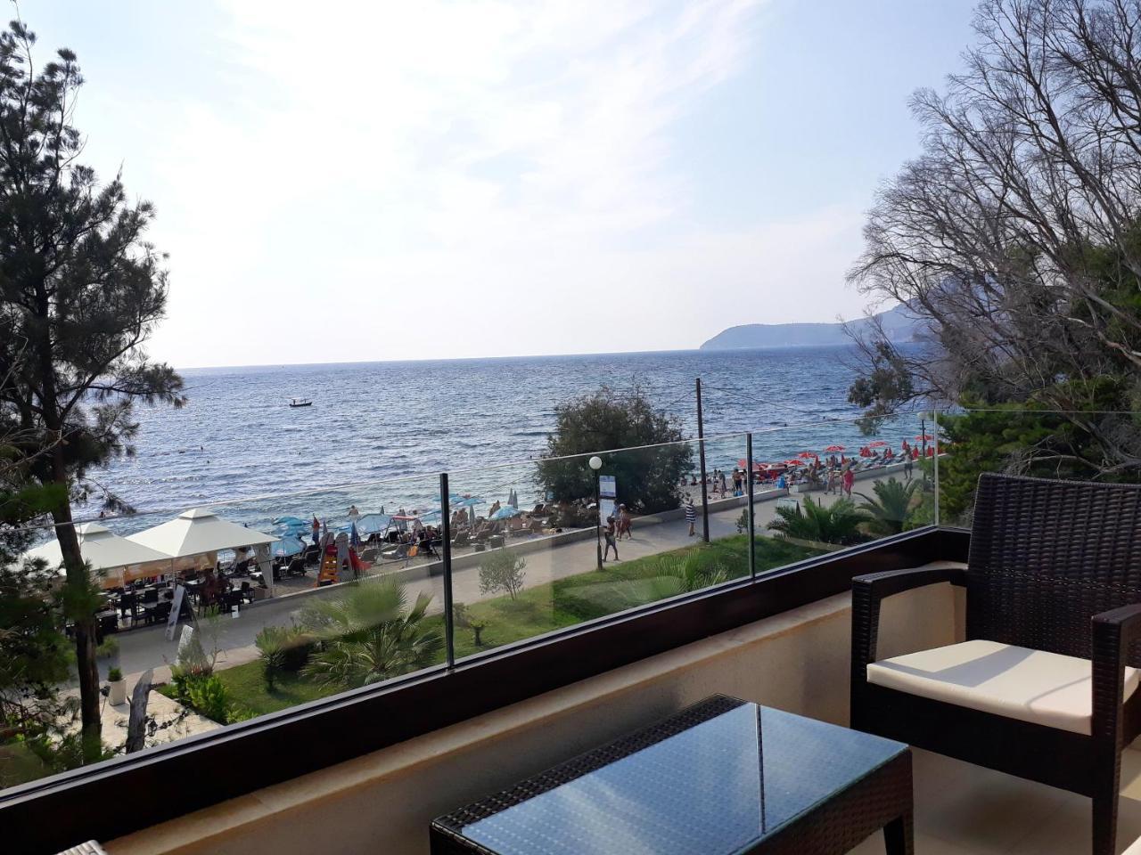 Apartments Kuce Lekovica Beach & Snack Bar- Bistro Εξωτερικό φωτογραφία