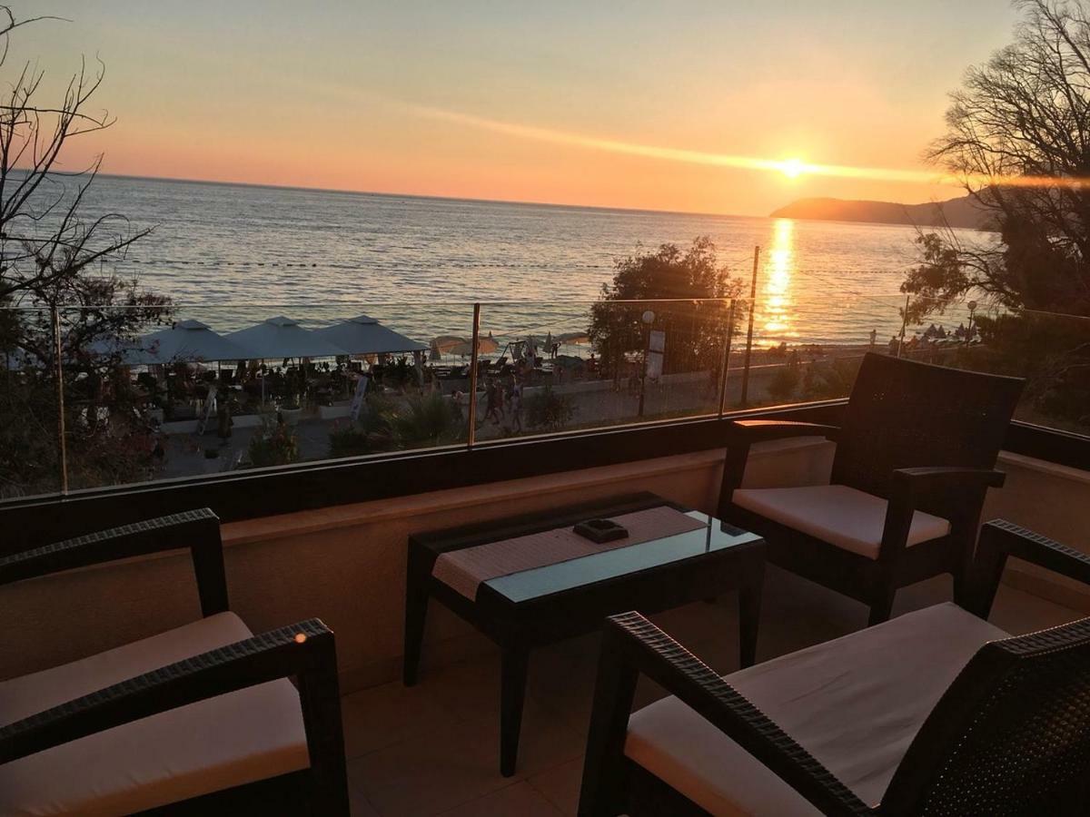 Apartments Kuce Lekovica Beach & Snack Bar- Bistro Εξωτερικό φωτογραφία